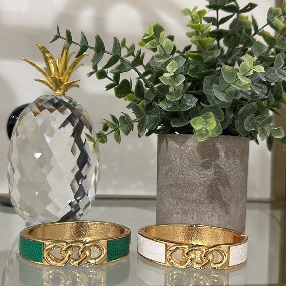 Cache Gold bangles - Picture 5 of 9